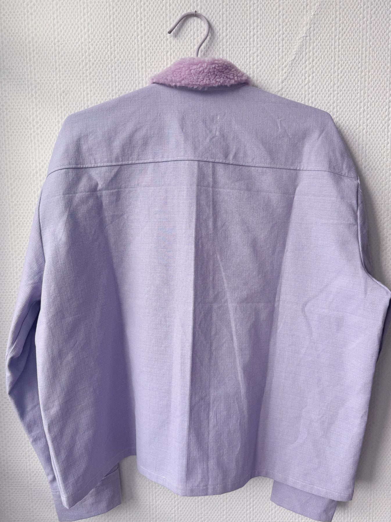 La sur-chemise mauve