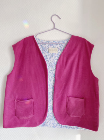 Le gilet réversible - polaire magenta et doublure à fleurs - Taille 2